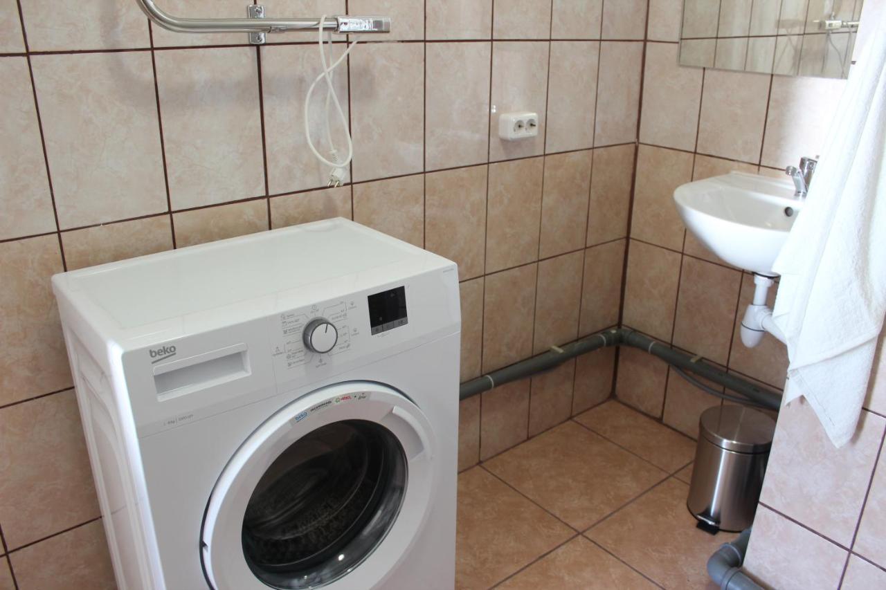 White Box Apartment Liepaja Luaran gambar